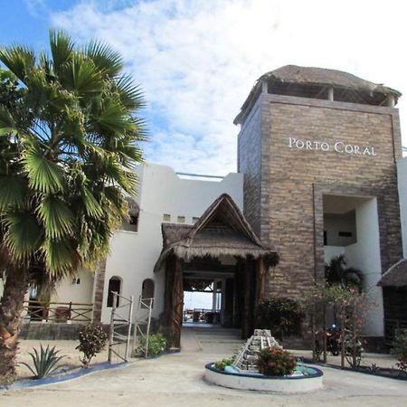 Porto Coral Hotel & Suites 마아우알 외부 사진